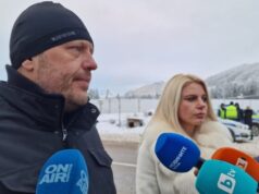 ОБНОВЕНА Хижата в района на прохода Петрохан, край която са открити три тела, е опожарена, съобщи окръжният прокурор на София Христина Лулчева ОБНОВЕНА Хижата в района на прохода Петрохан, край която са открити три тела, е опожарена, съобщи окръжният прокурор на София Христина Лулчева