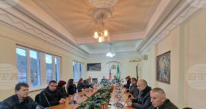 Общинските съветници в Мадан гласуваха 3123,97 евро заплата на кмета