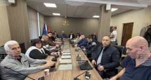 Общинският съвет във Ветово гласува единодушно против изграждането на център за бежанци в Сеново