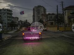 От печки на дървени въглища до соларни панели – кубинците се приспособяват към енергийния недостиг в страната От печки на дървени въглища до соларни панели - кубинците се приспособяват към енергийния недостиг в страната