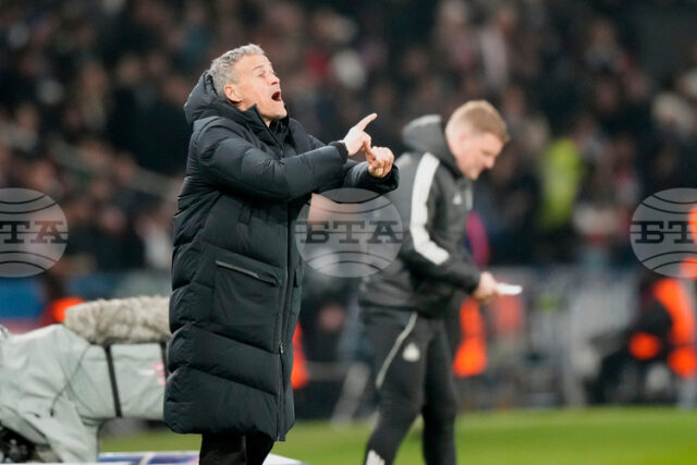 Пари Сен Жермен води преговори за нов договор със старши треньора Луис Енрике