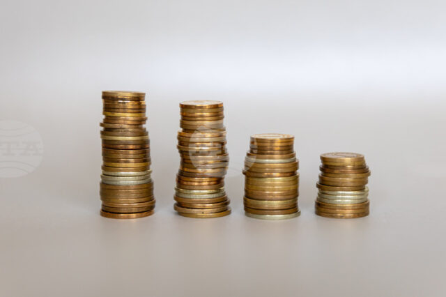 Постъпленията от осигурителни вноски в пенсионните фондове нарастват с 13 на сто до 3,35 млрд. лева за 2025 г., сочат данни на КФН