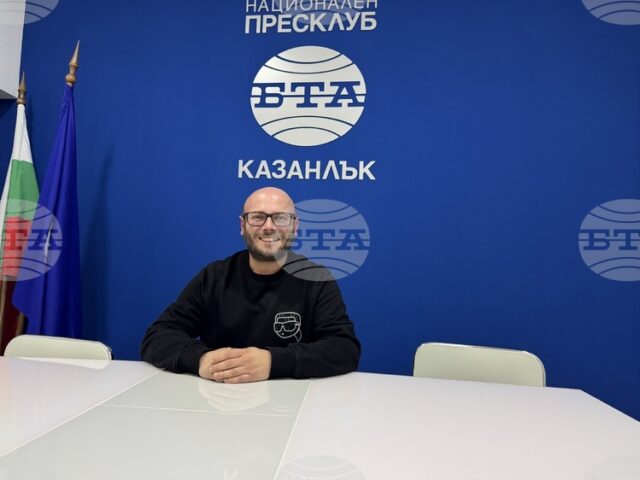 Предстоящата тематична обиколка "Незабравеният Казанлък" включва неразказани истории за града, Предстоящата тематична обиколка "Незабравеният Казанлък" включва неразказани истории за града, каза екскурзоводът Стефан Бозаджиев