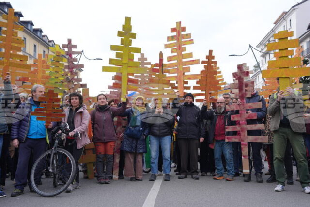 Протест срещу Олимпиадата в Милано прерастна в сблъсъци на протестиращи със силите на реда