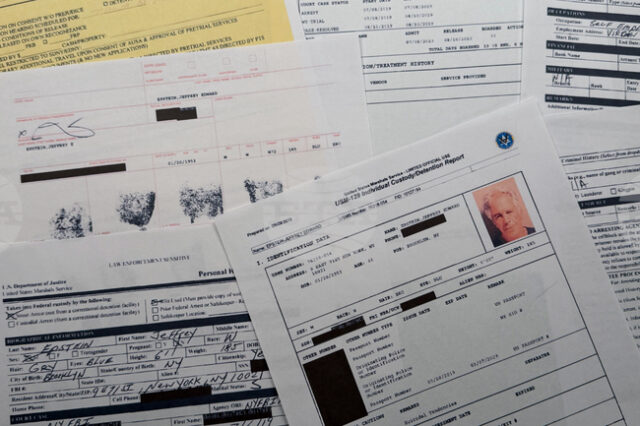 Разсекретяването на досиетата „Епстийн“ поражда повече въпроси, отколкото отговори Документи, публикувани от Министерството на правосъдието на САЩ във връзка със случая "Епстийн"