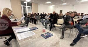 Розопроизводители от цялата страна учредиха в Павел баня „Обединение българска маслодайна роза“