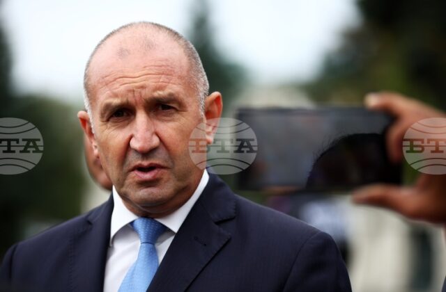 Румен Радев