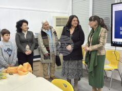 С откриване на СТЕМ кабинет казанлъшката Художествена гимназия отбеляза своя празник и 127-ата годишнина от рождението на Дечко Узунов