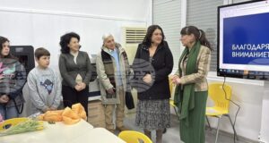 С откриване на СТЕМ кабинет казанлъшката Художествена гимназия отбеляза своя празник и 127-ата годишнина от рождението на Дечко Узунов