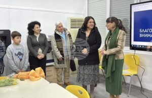 С откриване на СТЕМ кабинет казанлъшката Художествена гимназия отбеляза своя празник и 127-ата годишнина от рождението на Дечко Узунов