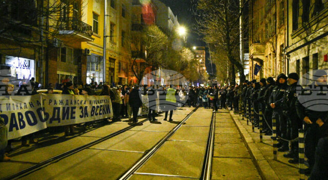 С шествие до ВСС приключи протестът в центъра на София с искане за оставката на и.ф. главен прокурор Борислав Сарафов