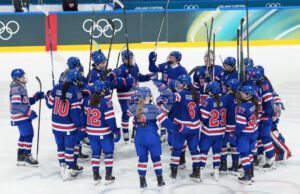 САЩ и Швеция са първите два полуфиналиста на хокейния турнир при жените на Олимпийските игри в Милано