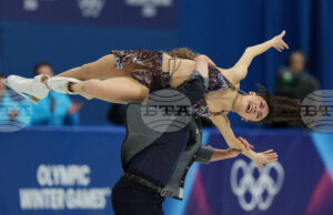 САЩ поведе в класирането след първия ден на отборната надпревара по фигурно пързаляне на Игрите в Милано-Кортина