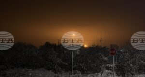 Светлини от специфично военно учение осветиха небето над учебен полигон „Тюлбето“ в Казанлък