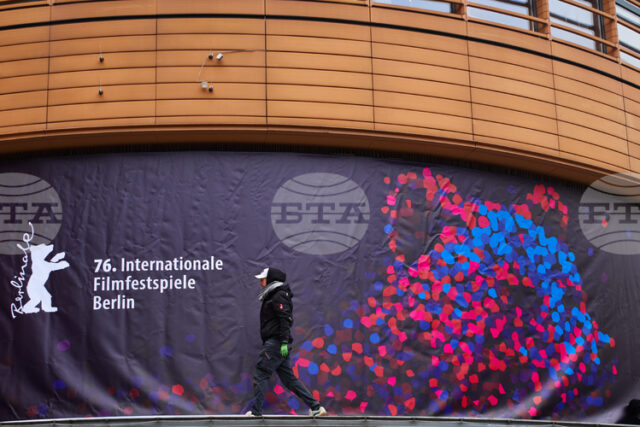 Световната премиера на филма „Атлас на вселената", копродукция на Румъния Световната премиера на филма „Атлас на вселената", копродукция на Румъния и България, се състоя в Берлин