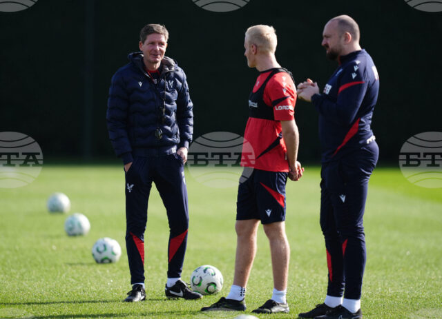 Сезонът на Кристъл Палас няма да приключи с отпадане от Сезонът на Кристъл Палас няма да приключи с отпадане от Лигата на конференциите, заяви мениджърът Оливер Глазнер