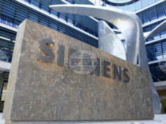 "Сименс" повиши прогнозите си за печалбата след добри резултати за първото тримесечие, стана компанията с най-голяма пазарна капитализация в Германия