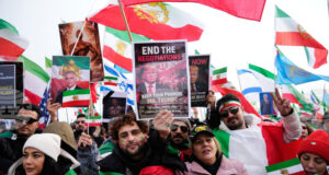 Синът на сваления ирански шах призова Тръмп да помогне на иранците