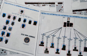 Скандалите, свързани с разсекретените документи за връзките на Епстийн с популярни личности, продължават