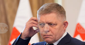 Словакия ще спре извънредното предоставяне на електроенергия за Украйна, ако не бъдат възобновени доставките на петрол по "Дружба", каза Фицо