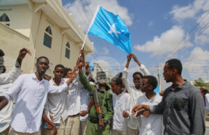 Сомалиленд е готов да предостави на САЩ достъп до своите минерални ресурси, както и възможност за разполагане на американски военни бази Сомалиленд е готов да предостави на САЩ достъп до своите минерални ресурси, както и възможност за разполагане на американски военни бази