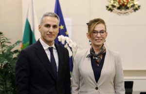 Премиерът Гюров се срещна с посланика на Германия Ирене Планк