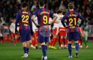 Старши треньорът Ханзи Флик не обвинява съдийството за загубата на Барселона от Жирона