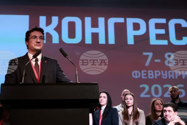 Съзнавам отговорността и считам тази победа за общо дело, за победа над апатията и примирението, каза новият лидер на БСП Крум Зарков