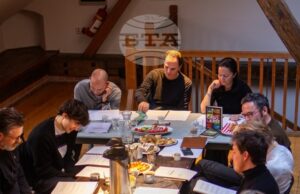 Театър в Прага представя премиера на „Времеубежище“ по романа на Георги Господинов