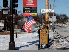 Тръмп е наредил на Департамента за вътрешна сигурност да не се намесва в протестите в ръководените от Демократическата партия градове Тръмп е наредил на Департамента за вътрешна сигурност да не се намесва в протестите в ръководените от Демократическата партия градове