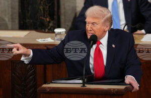 Тръмп се опита да успокои икономическите тревоги на американците преди междинните избори и се похвали с външнополитическите си успехи