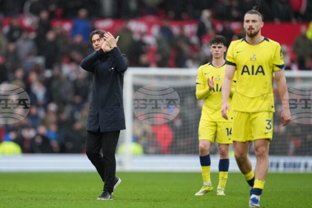 Уейн Рууни: „Тотнъм води битка за оцеляване“