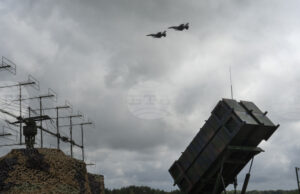 Украинската противовъздушна отбрана ще бъде преструктурирана в отговор на руските атаки, обяви Зеленски