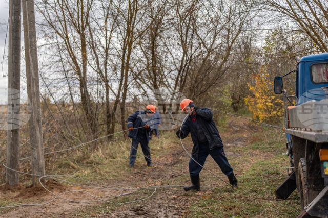 Украйна намалява производството на ток от атомните електроцентрали заради масираните руски удари по електроподстанции, съобщиха Киев и МААЕ