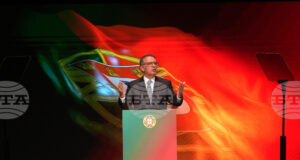 Умереният Сегуро възпря крайната десница от победа на президентските избори в Португалия, но крайнодесните не смятат това за поражение