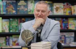 Френското издание на романа „Градинарят и смъртта“ на Георги Господинов е в краткия списък за европейската награда „Жан Моне“ Романът „Градинарят и смъртта“ е представен от в. „Нойе Цюрхер цайтунг“