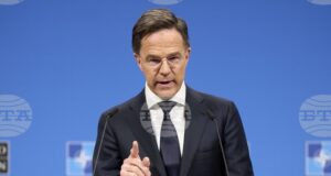 Целта ни е войната в Украйна да приключи и то така, че Русия повече да не се опитва да я нападне, каза Рюте