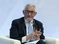 Цифровото евро ще намали разходите на малките и средни компании при разплащания, заяви членът на Изпълнителния съвет на ЕЦБ Пиеро Чиполоне