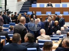 Скандал в НС