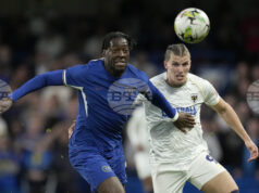 Челси изпрати защитника Аксел Дисаси под наем в Уест Хям