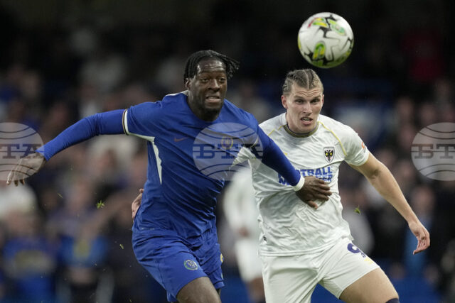 Челси изпрати защитника Аксел Дисаси под наем в Уест Хям