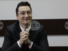 Ще се борим срещу система, доминирана от корупция, каза Крум Зарков от БСП