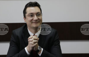 Ще се борим срещу система, доминирана от корупция, каза Крум Зарков от БСП