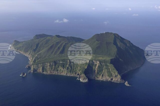 Япония съобщи, че е открила редкоземни елементи по време на дълбоководна проучвателна мисия