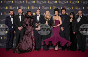 „Битка след битка“ на режисьора Пол Томас Андерсън спечели наградата БАФТА за най-добър филм