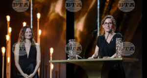 Наградата „Сезар“ за най-добър френски филм беше присъдена на „Привързване“ на Карин Тардийо