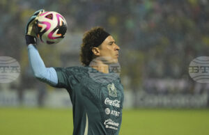 40-годишният вратар Гийермо Очоа се завръща в състава на националния отбор по футбол на Мексико