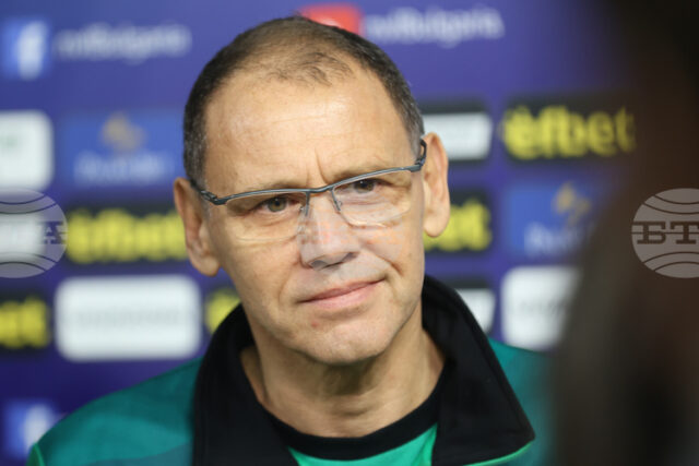 "Искам да видя амбициран отбор в плейофите срещу ЦСКА", каза старши треньорът на волейболния Берое Мирослав Живков