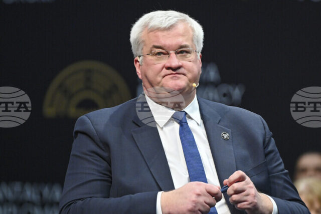 АКТУАЛИЗИРАНА
                                                                                                Киев заяви, че седемте украински граждани, които снощи бяха задържани в Будапеща, вече са освободени