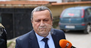 министър на труда и социалната политика Хасан Адемов